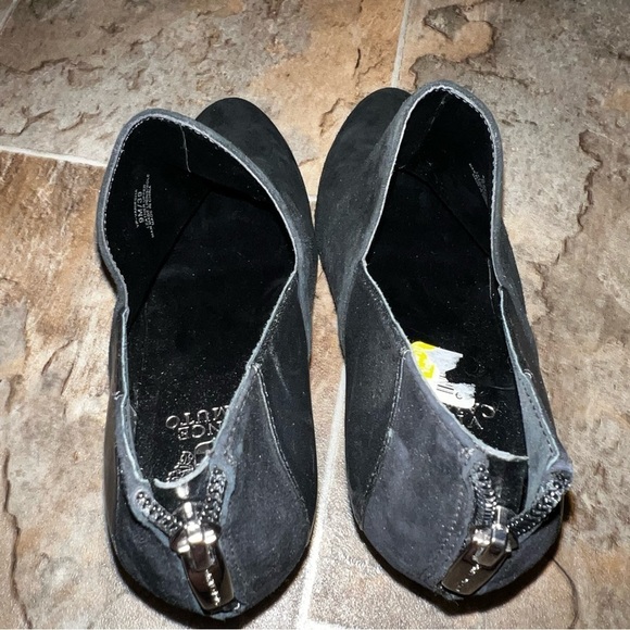 Womens Vince Camuto Vaniesha Black Suede Ankle Heeled Bootie Size 9M/39 - Picture 6 of 14